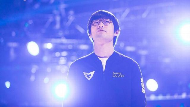 LCK国宝级上单S11将来LPL？转会期每天都有新瓜吃