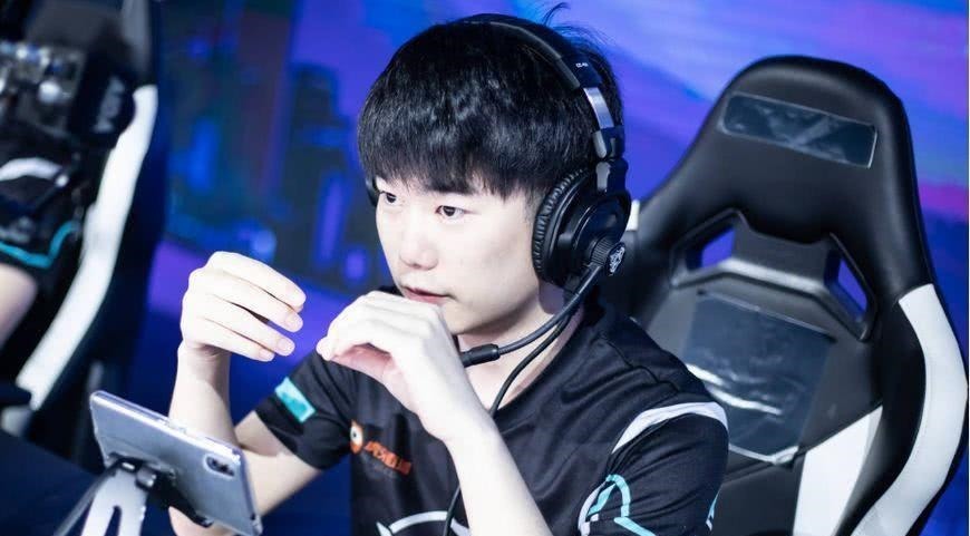 一人一城！Xxs留队时间创中国DOTA2联赛记录