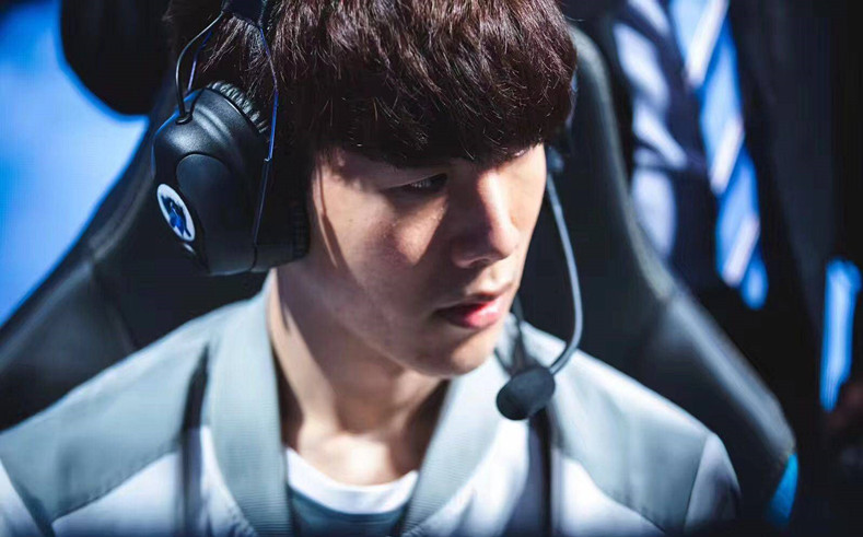 里程碑：AL达成LPL200出场成就